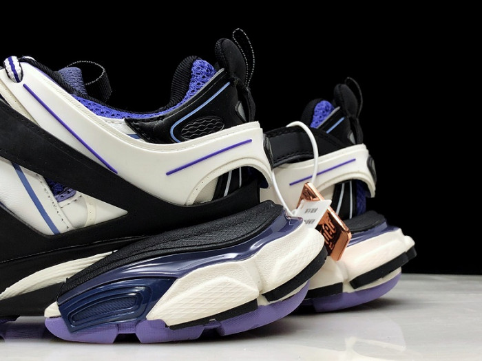 BLCG WMNS TRACK TRAINER