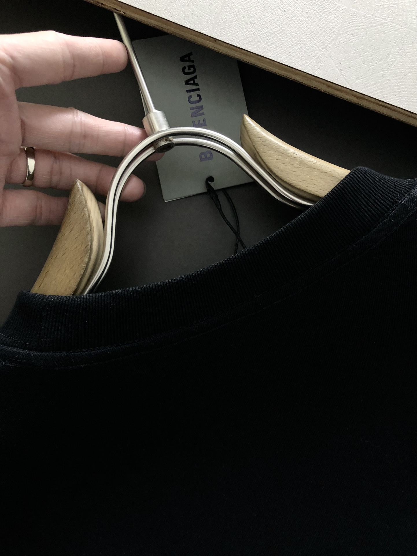 Ba*len*cia*ga t-shirts