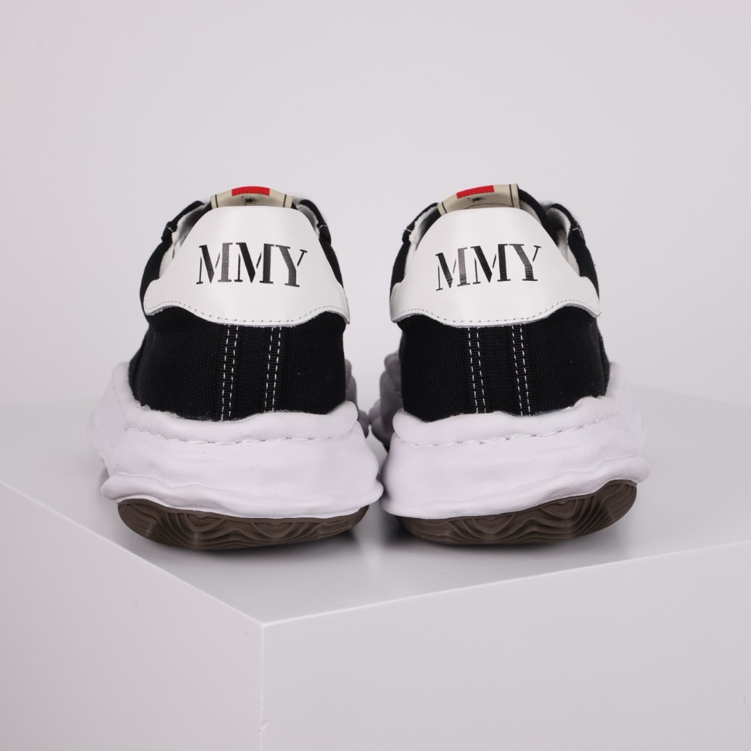 Ma*s*n mihara yasuhiro mmy sneaker